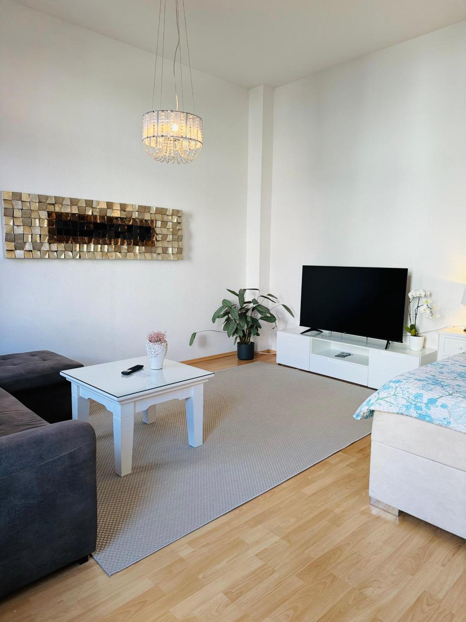 Wohnung Am Schlossgarten Шверин Екстериор снимка